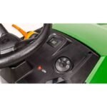 Détail capot moteur X117R avec phares avant intégrés